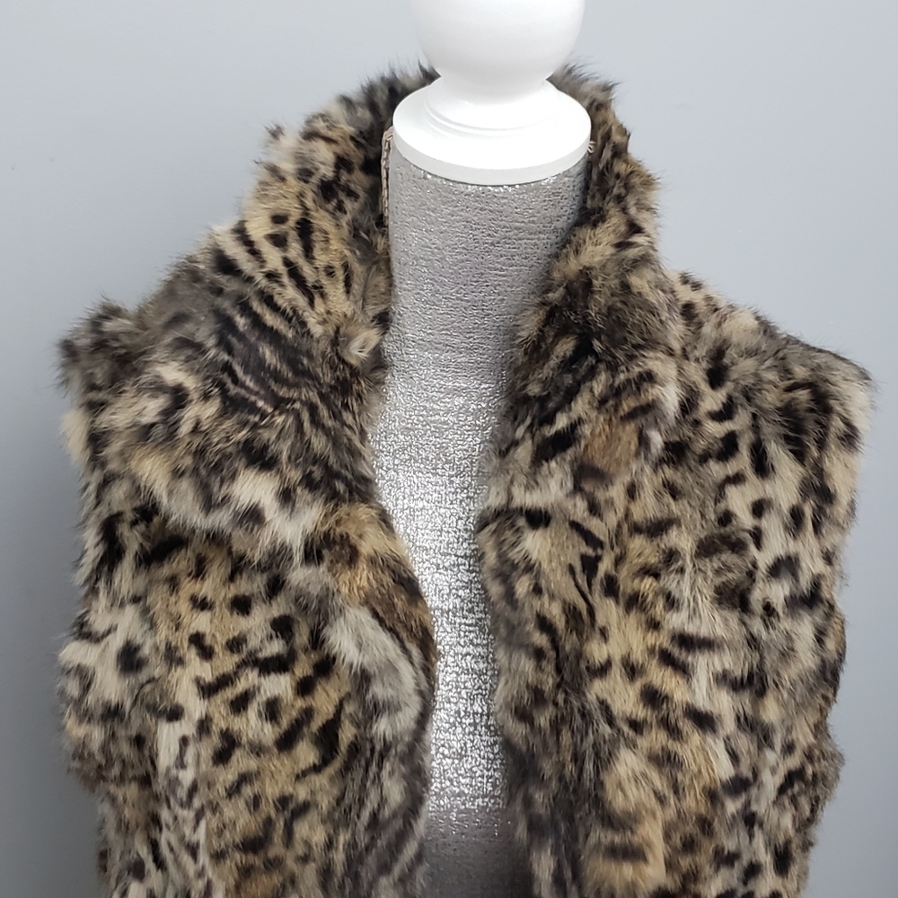 Sale Adrienne Landau Animal Print Vest - Picture 2 of 12